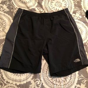 Men’s Northface athletic shorts